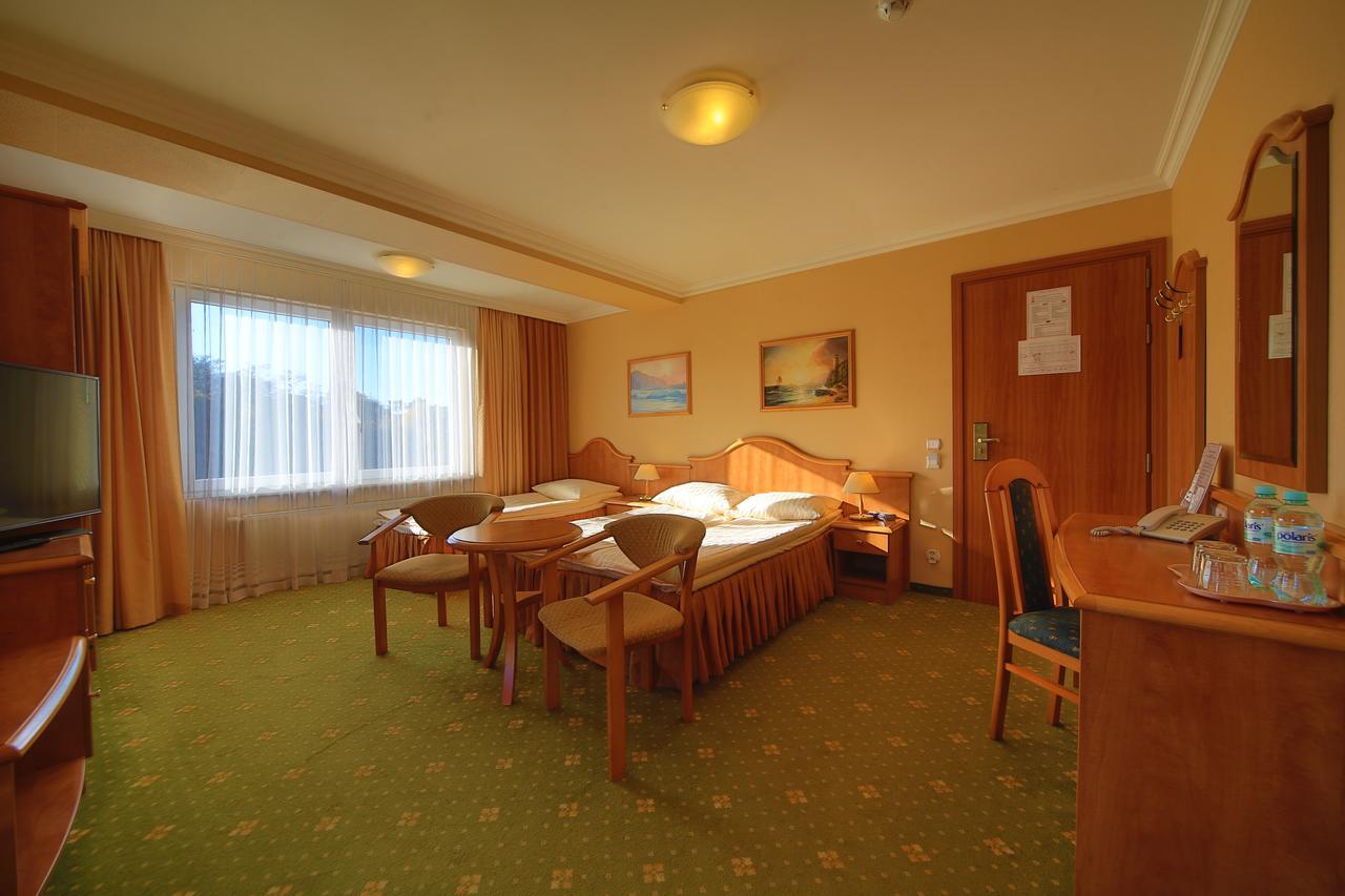 Hotel Polaris III Swinoujscie Exterior photo